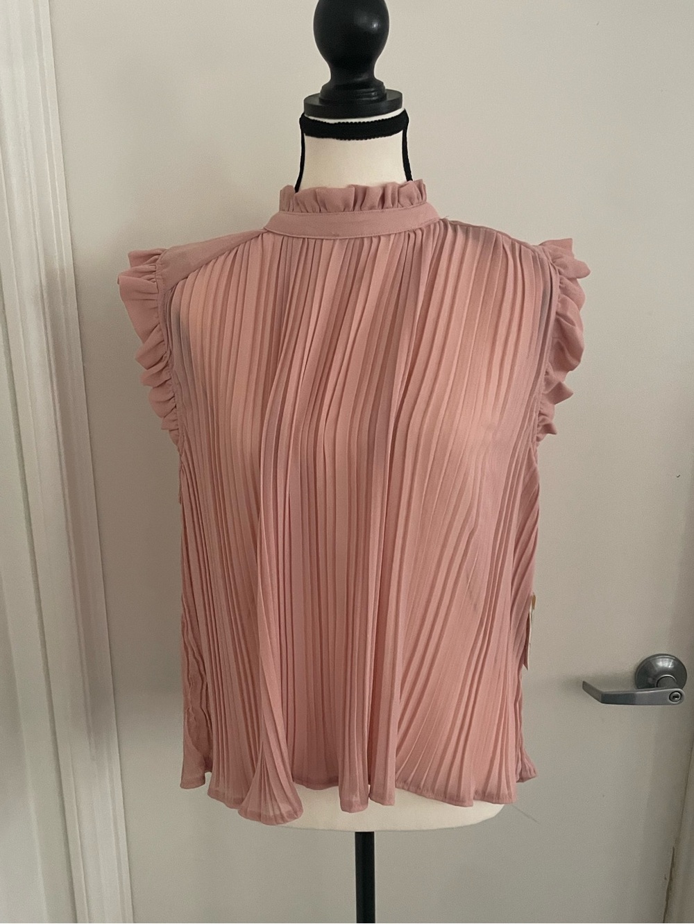 Mele E Pere Chiffon Blouse Top Size L Pink Ruffled Pleated High Neck Sleeveless